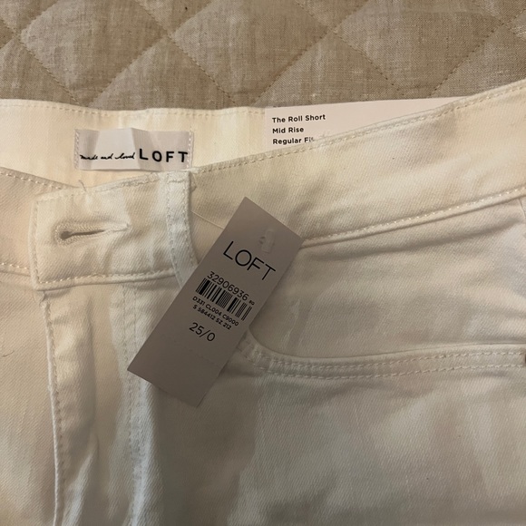 NWT Loft Denim Roll Shorts in White - Picture 7 of 7